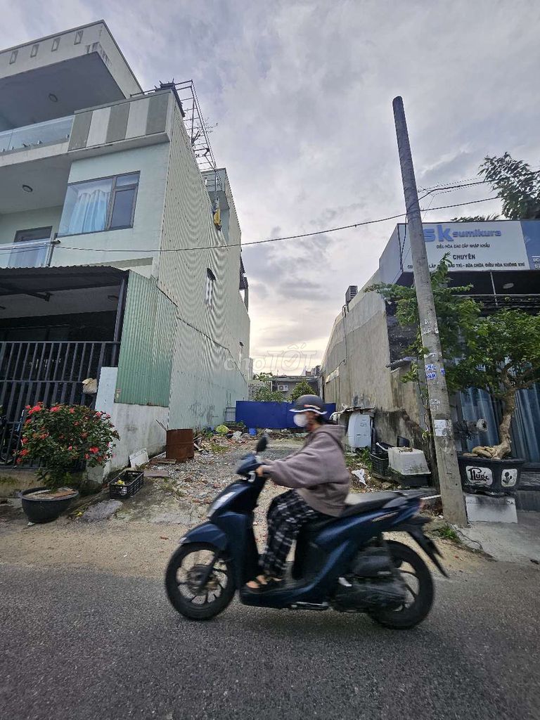 Продажа mặt tiền Bình Kỳ. Готовится открытие дороги 7м5. ХОА КУИ. Цена 4 млрд 050