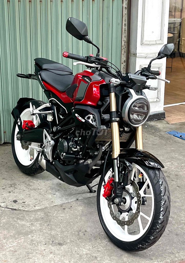 Фото 3: Honda CB-150R/2018 пробег 12 тыс. км