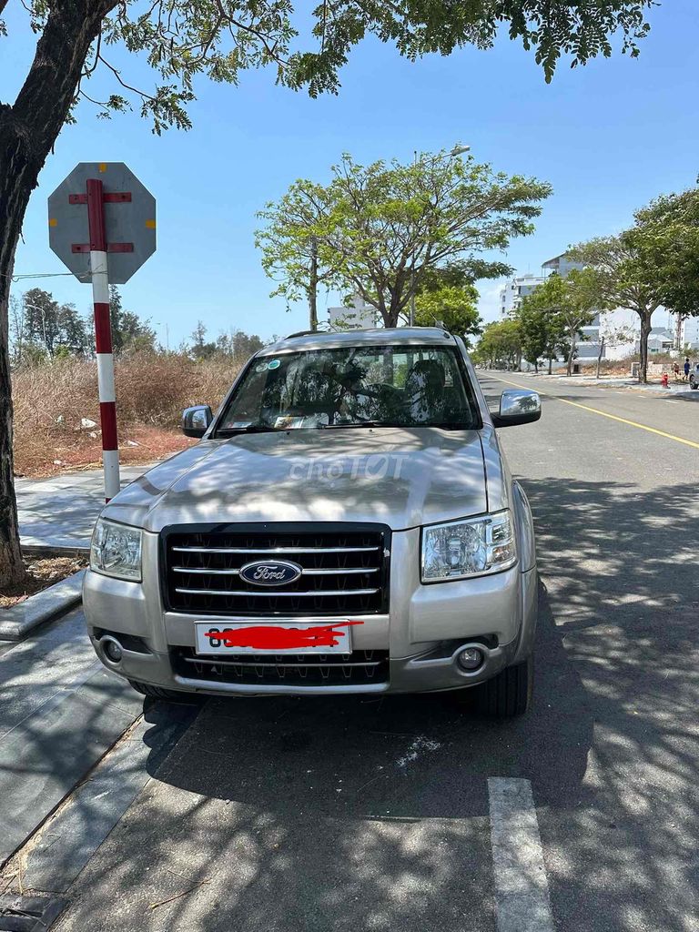 Ford Everest 2008 серебристый 189728 км МКПП 1 мост