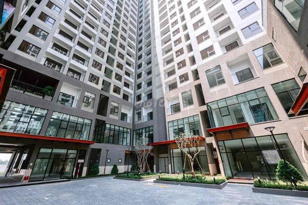 Фото 3: Сдается 2-комнатная квартира FPT Plaza 3, высокий этаж. Можно заезжать сразу.