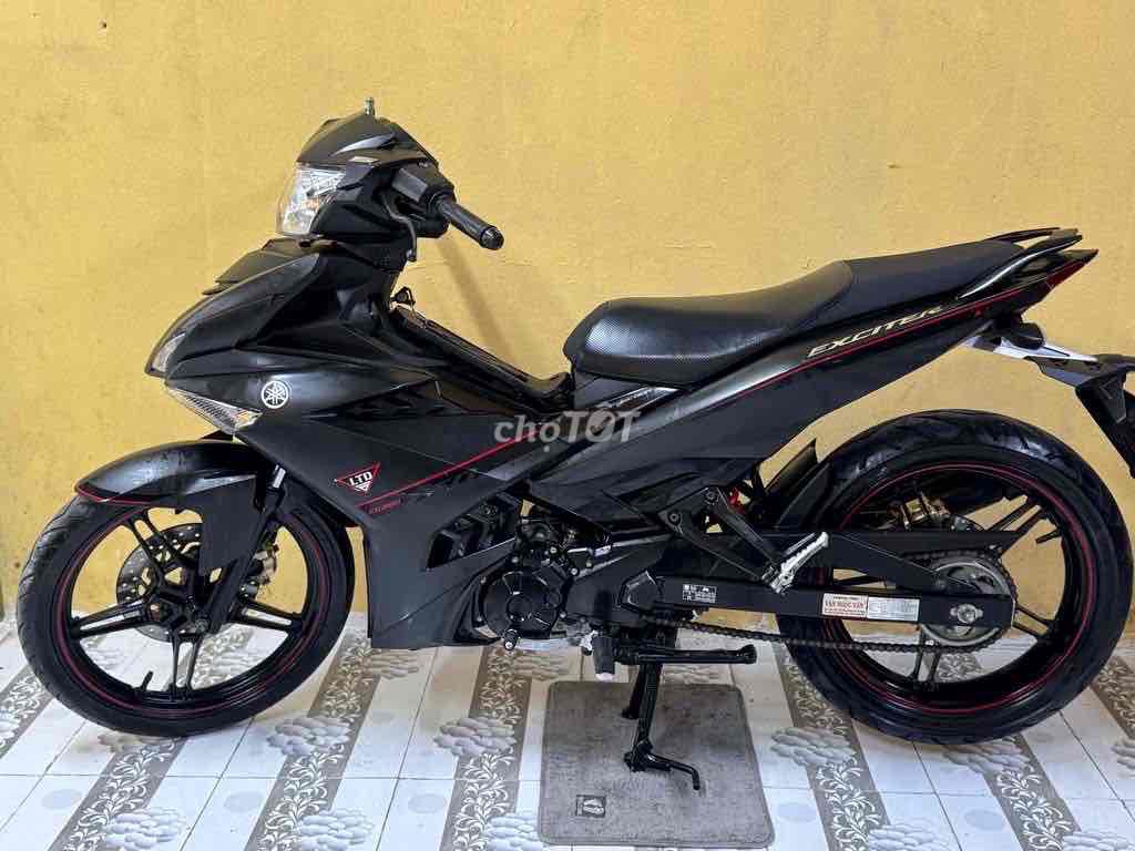 Exciter 150 2018 Черный, пробег 8 тысяч, новый 97%