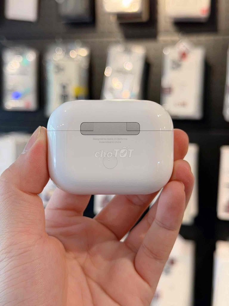 Фото 3: Наушники Apple AirPods Pro 2 Белые