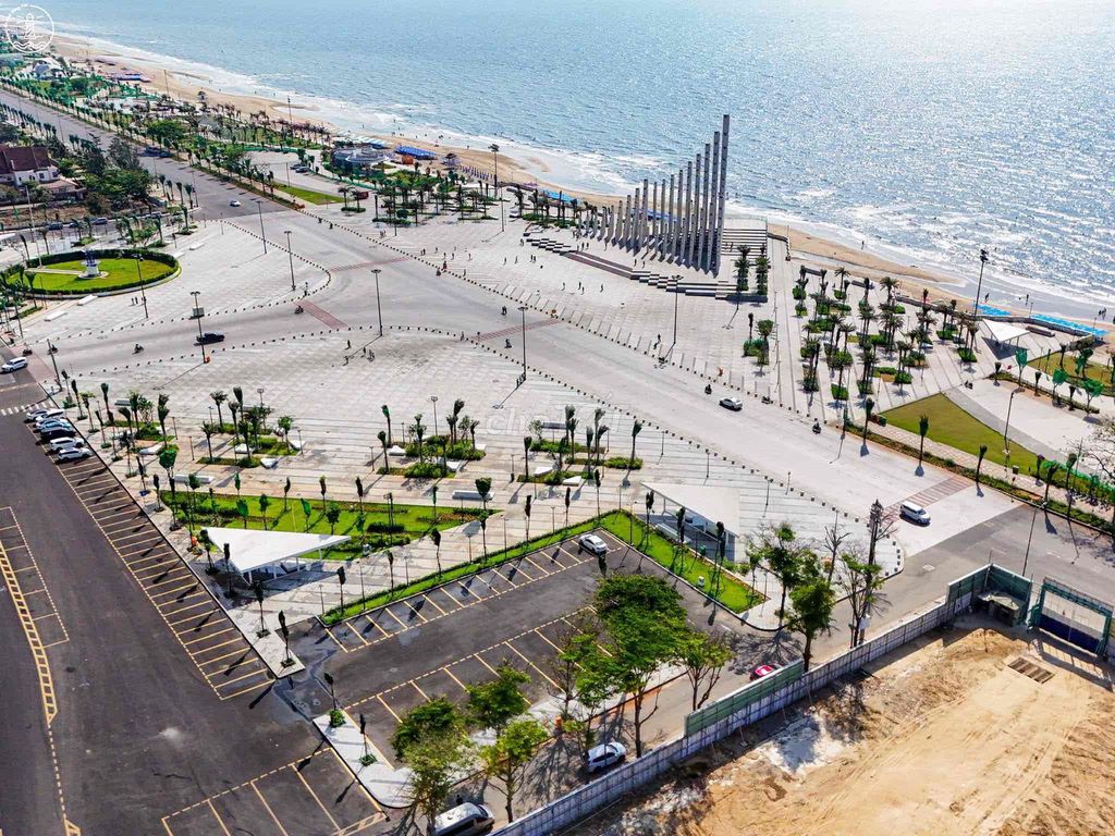 Продажа по хорошей цене 3-комнатной квартиры в The Sóng Вунгтау с видом на море, цена 3.3. Звоните по горячей линии