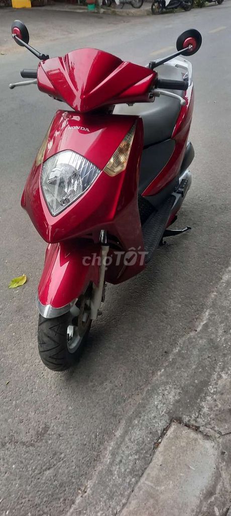 Honda Dylan 125 Красный
