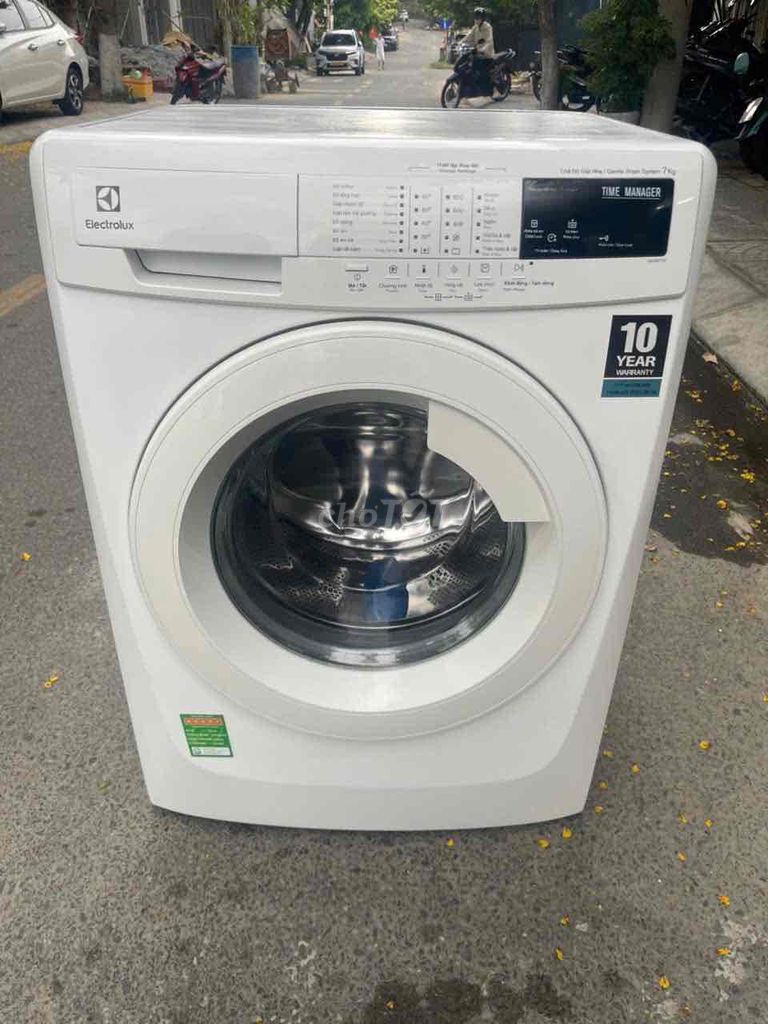 Стиральная машина Electrolux 7 кг с фронтальной загрузкой