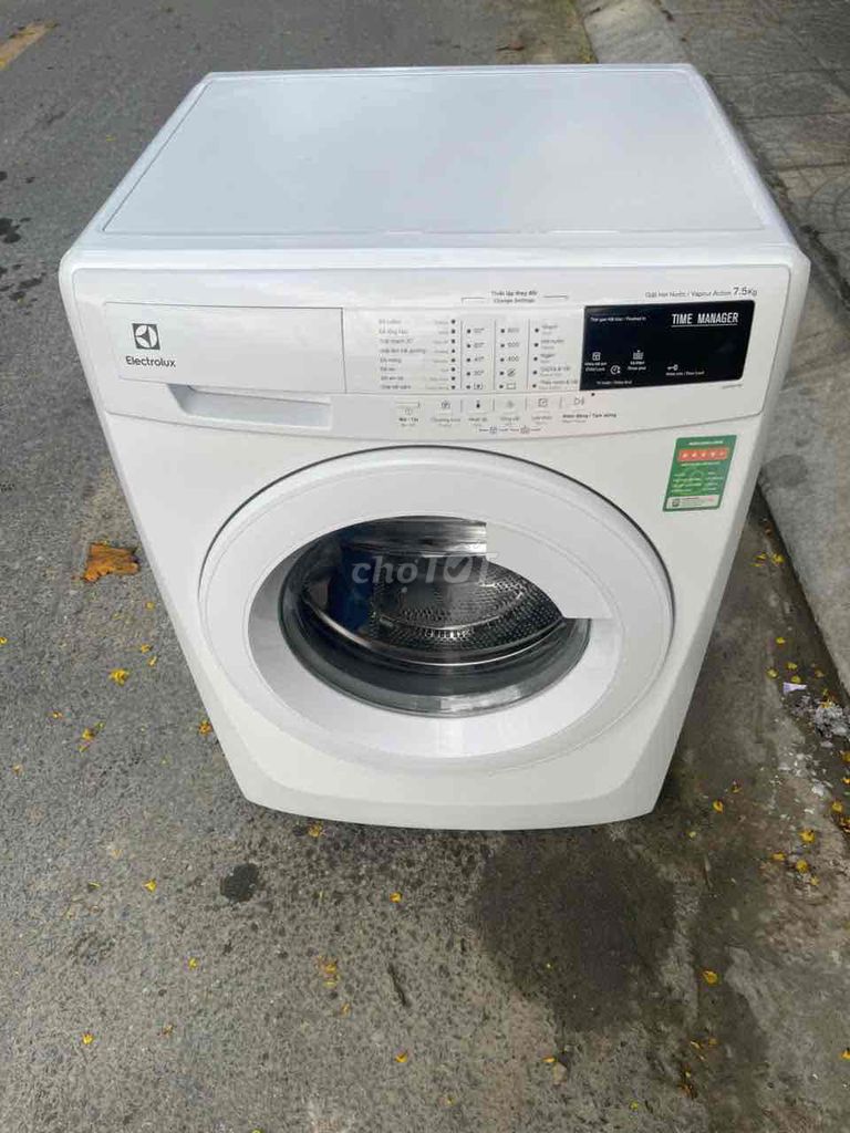 Стиральная машина Electrolux 7.5 кг с фронтальной загрузкой