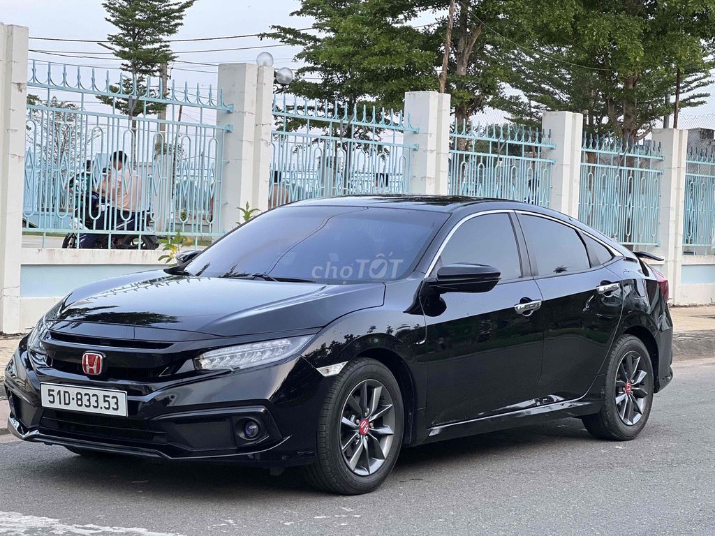 Honda Civic 2019 1.8G Черный