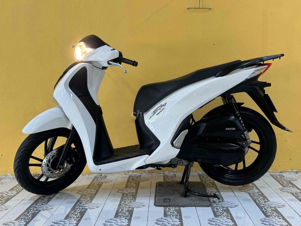 SH 125 2014 бело-черный новый 43F1-210.72