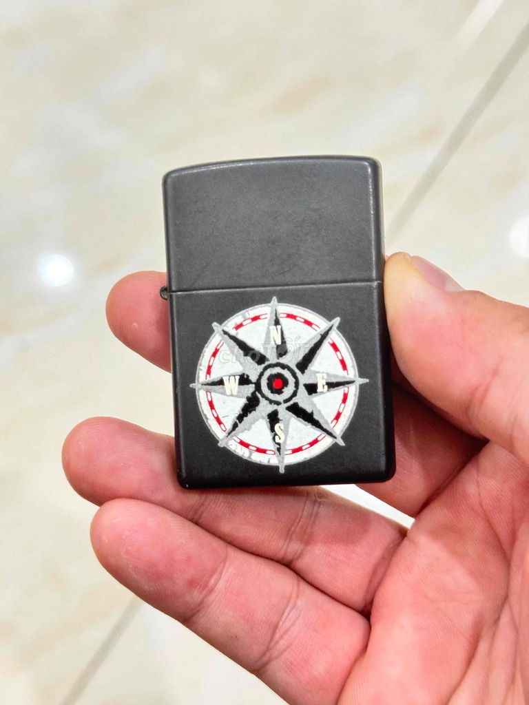 Зажигалка Zippo Marlboro Компас 1998 Черная