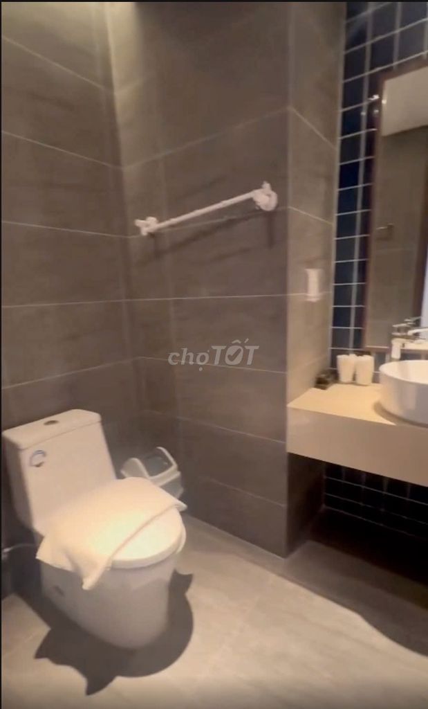 Собственник продает квартиру M 27,5 м² 4**