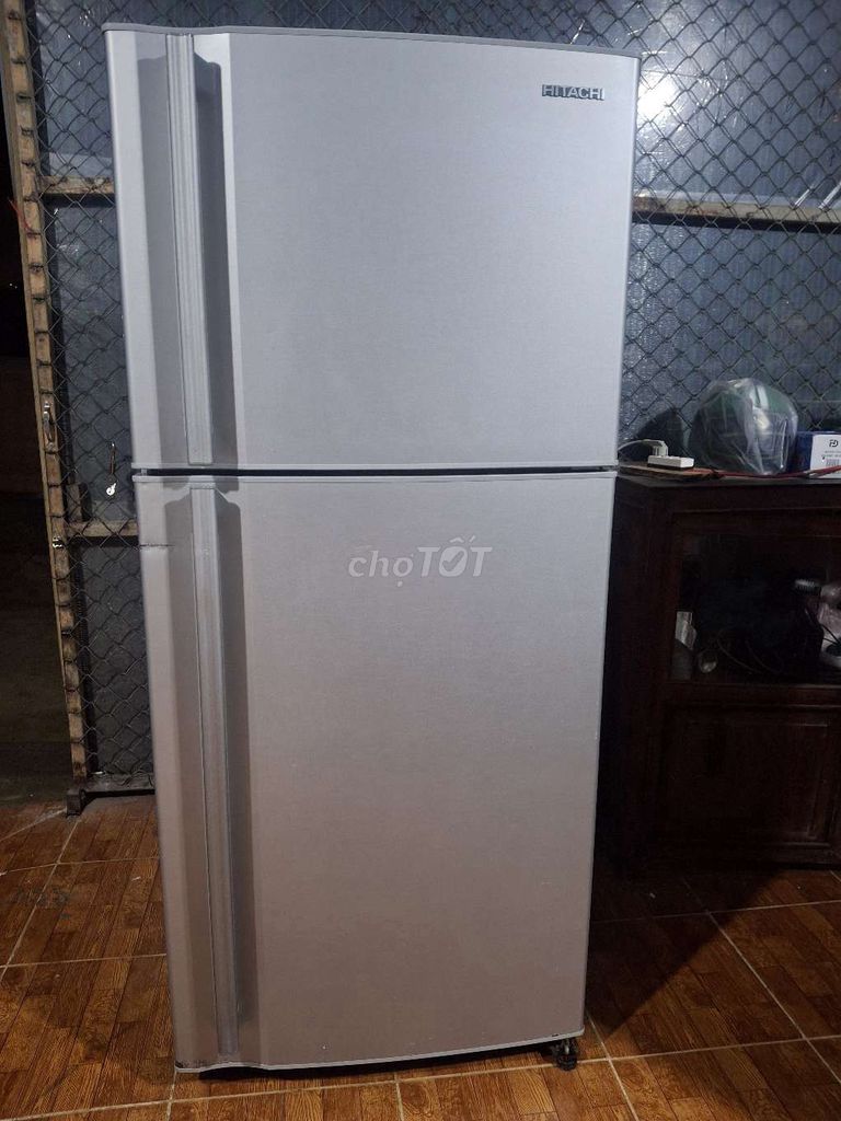Холодильник Hitachi 470 литров Серебристый