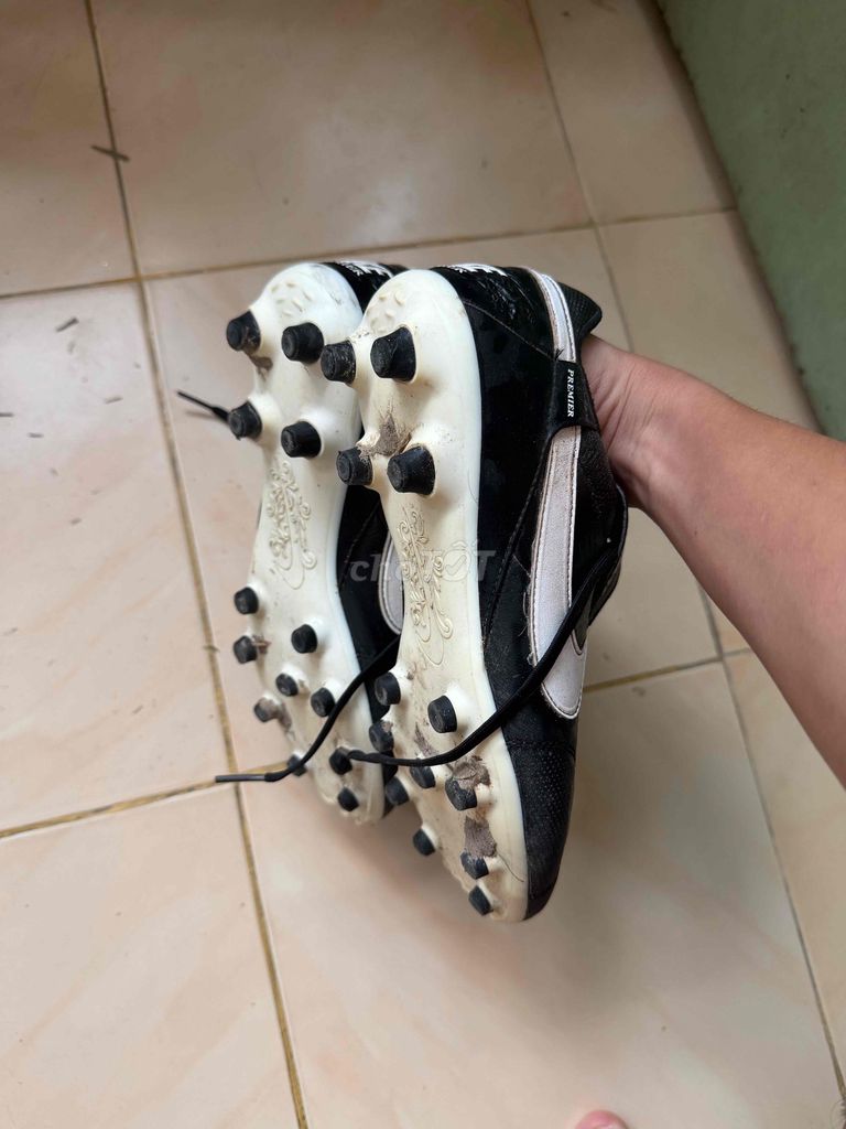 Продажа футбольных бутс Nike Pre 3 FG Classic