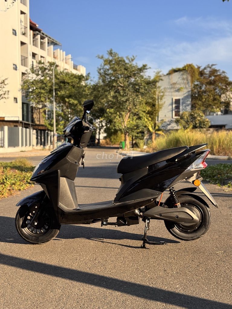 Электроскутер 800W Черный 150кг