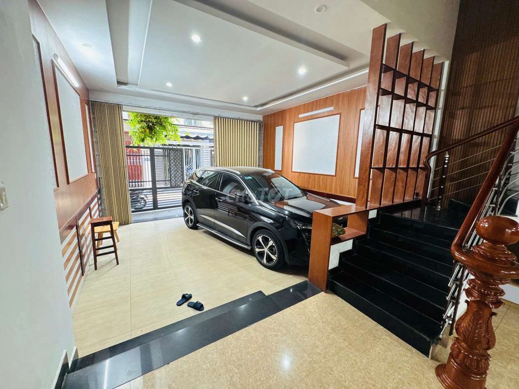 🏡 Сдам дом в переулке Хоанг Ши Кхай, рядом с мостом Сонг Хан, подъезд для авто
