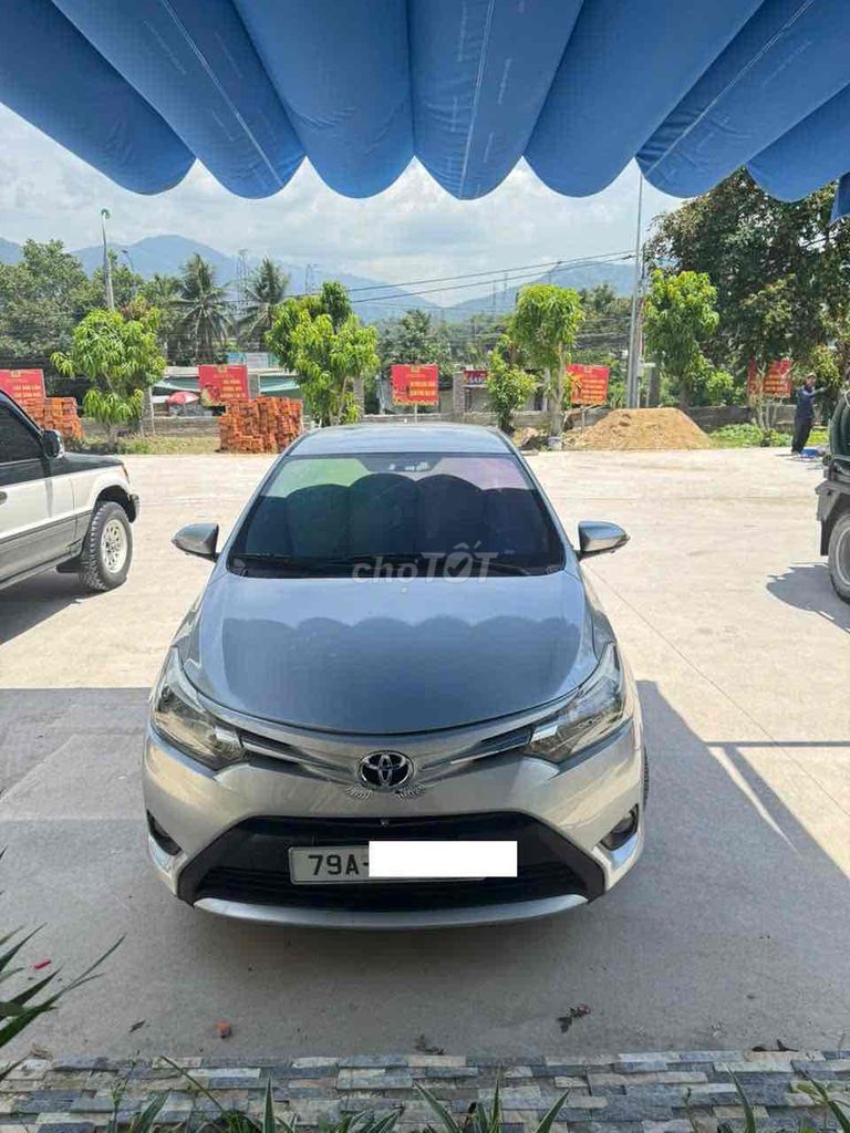 Toyota Vios 2017 Автомат Серебристый 130 тыс.
