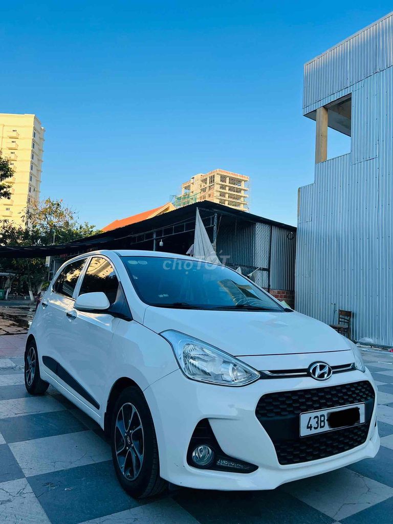 Grand i10 автомат, 1 владелец, куплен новым, отличное состояние