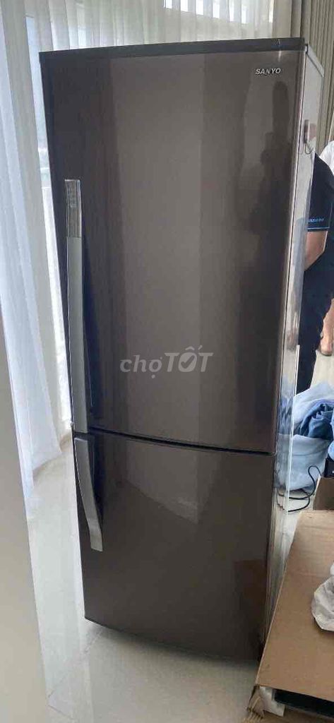 Холодильник Sanyo 345L коричневый, оригинал
