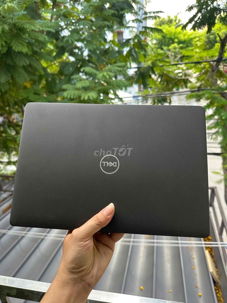 Dell Latitude 5300 i7-8665 8ГБ/128ГБ Черный как новый
