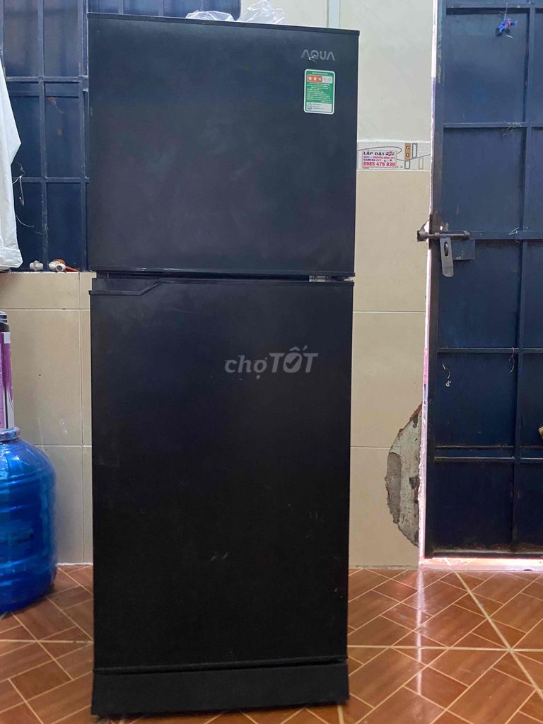 Холодильник Aqua 140L черный