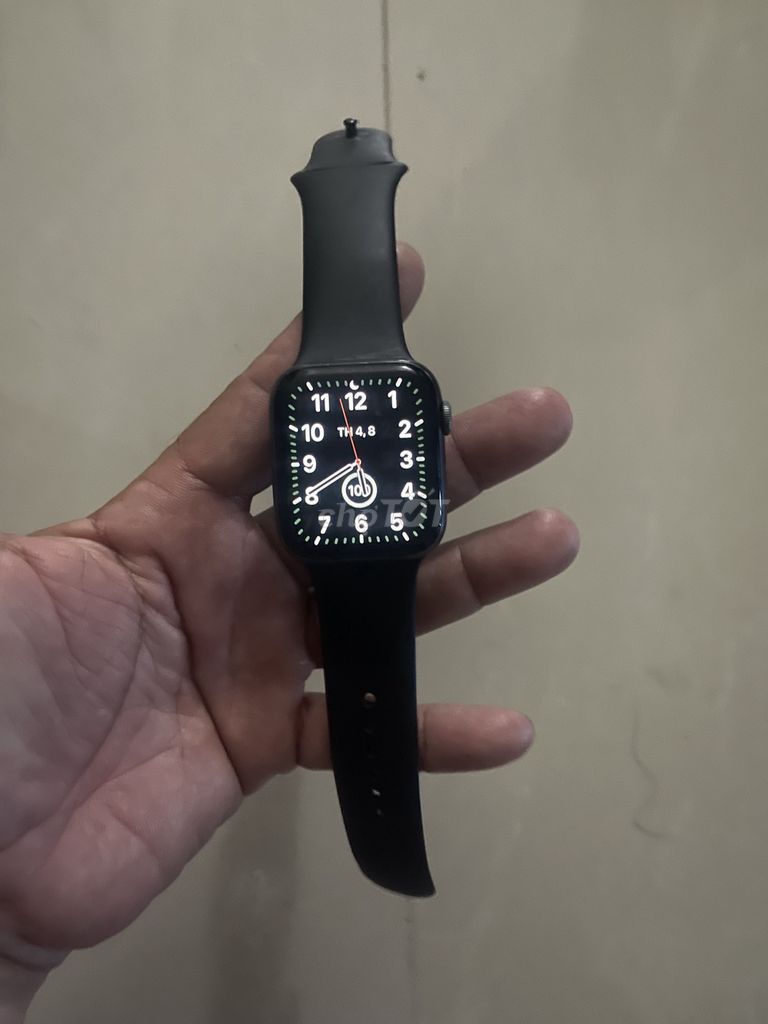 Apple Watch Series 4 Черные умные часы