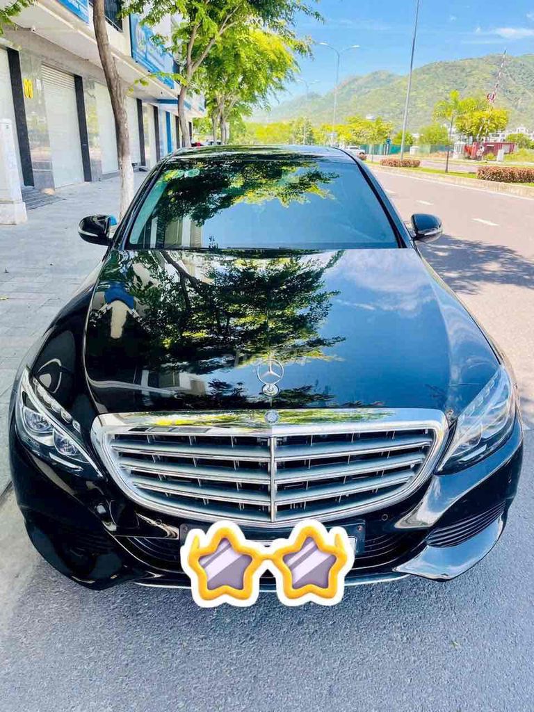 Mercedes-Benz C250 2015 Черный 100 000 км