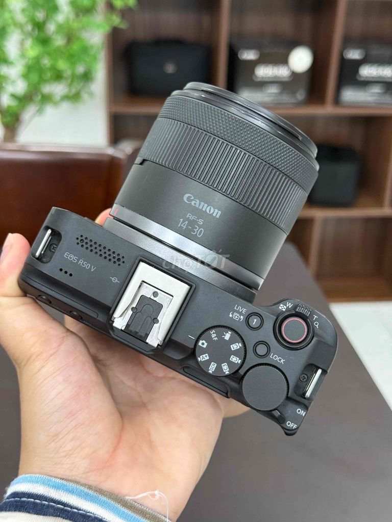 Фотоаппарат Canon R50V Черный как новый
