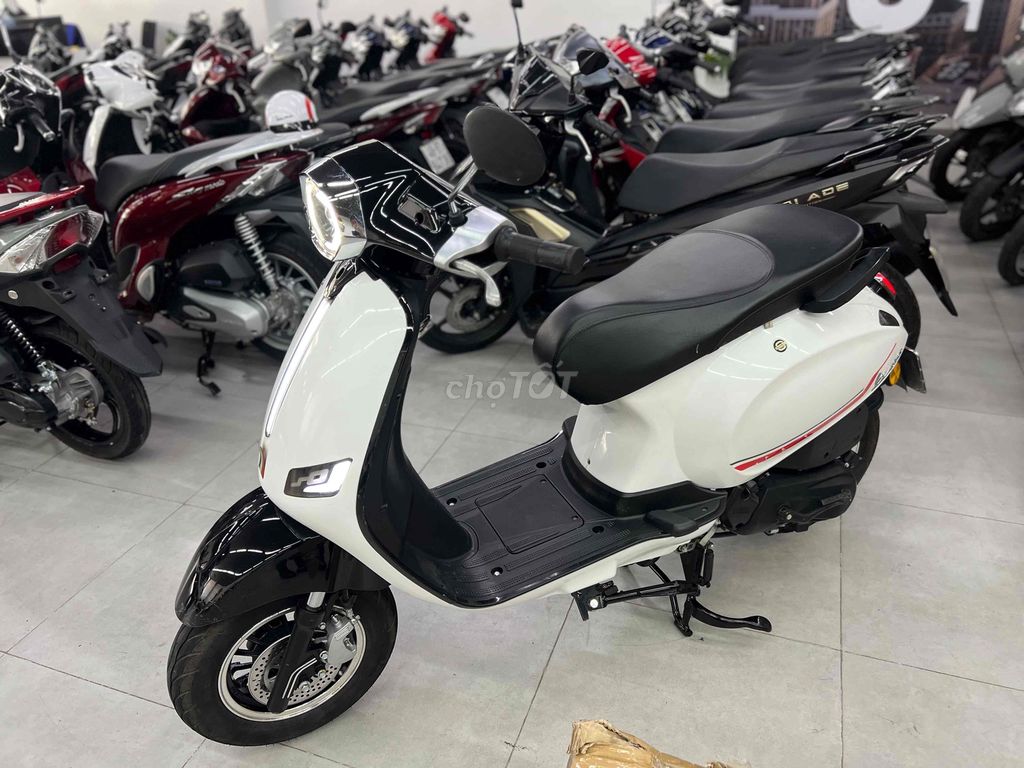 Vespa 50cc Dong Moto Далат