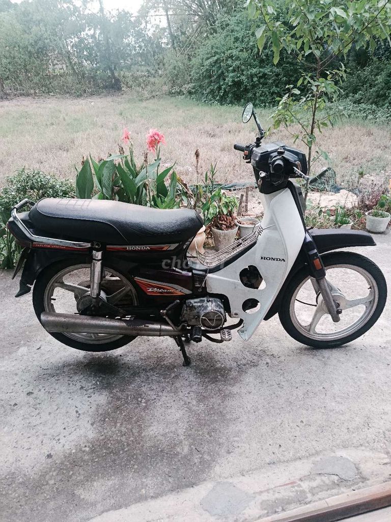 Honda Dream белый, черный, б/у