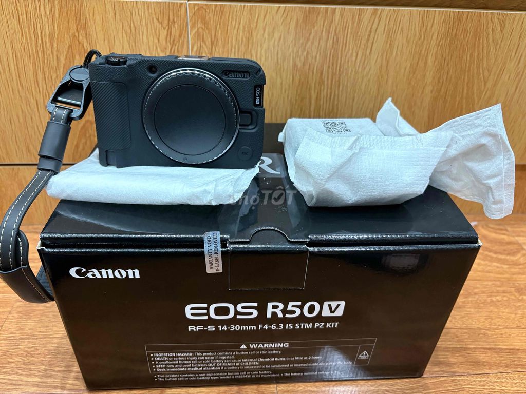 Фотоаппарат Canon EOS R50V как новый полный комплект