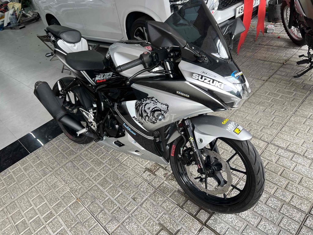 Suzuki GSX 150 R