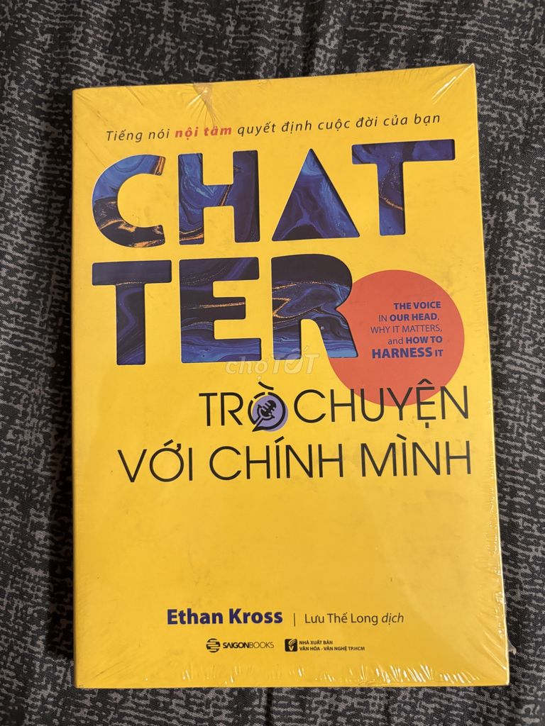 Книга Chatter - Разговор с самим собой, новая в пленке