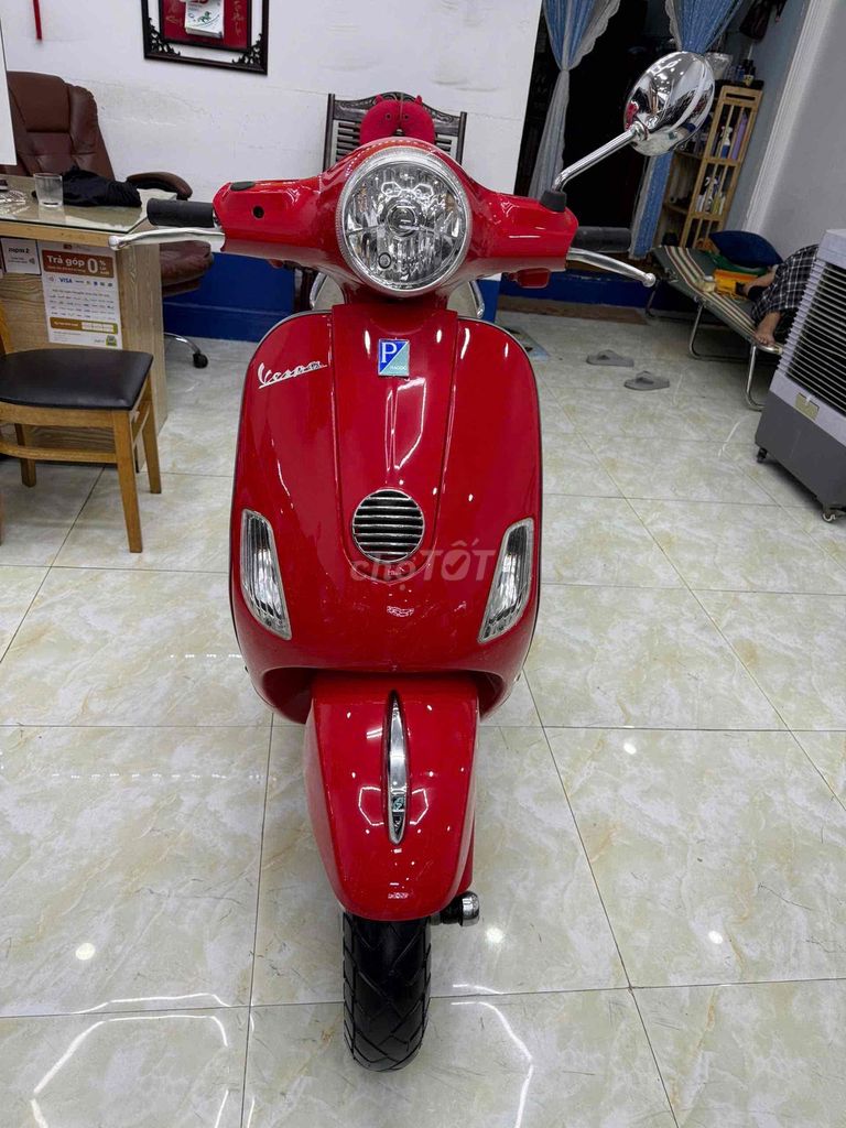 Piaggio Vespa LX 125 2012 Красный 30000 км
