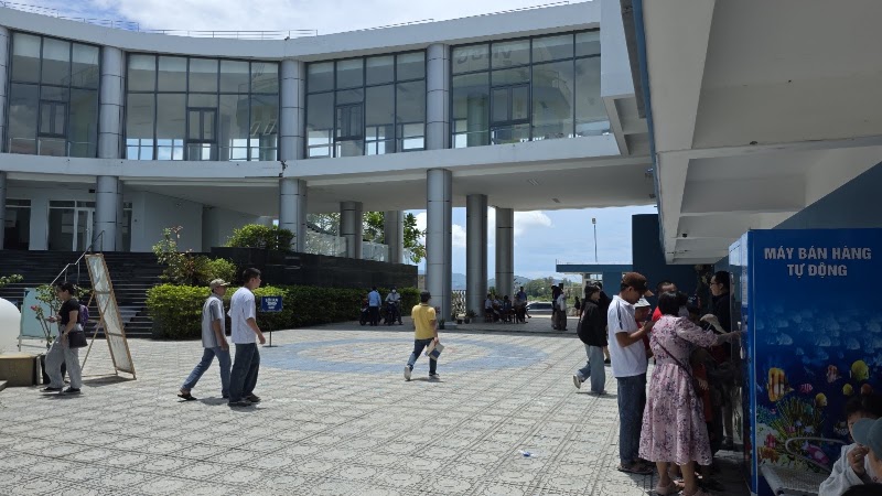 выставочный зал «Viện Hải dương học Nha Trang»