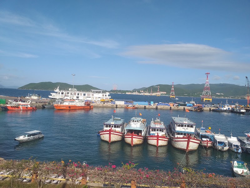 причал «Natural Heritage Area Trang Bay Tourism Pier»