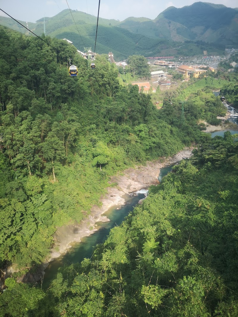 канатная дорога «Toc Tien Waterfall station»