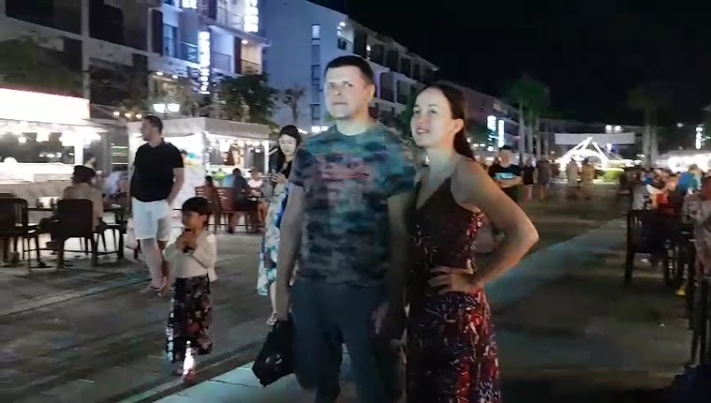 Walking Street Long Beach Phu Quoc