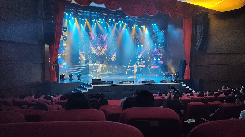 кинотеатр «Corona Theatre»