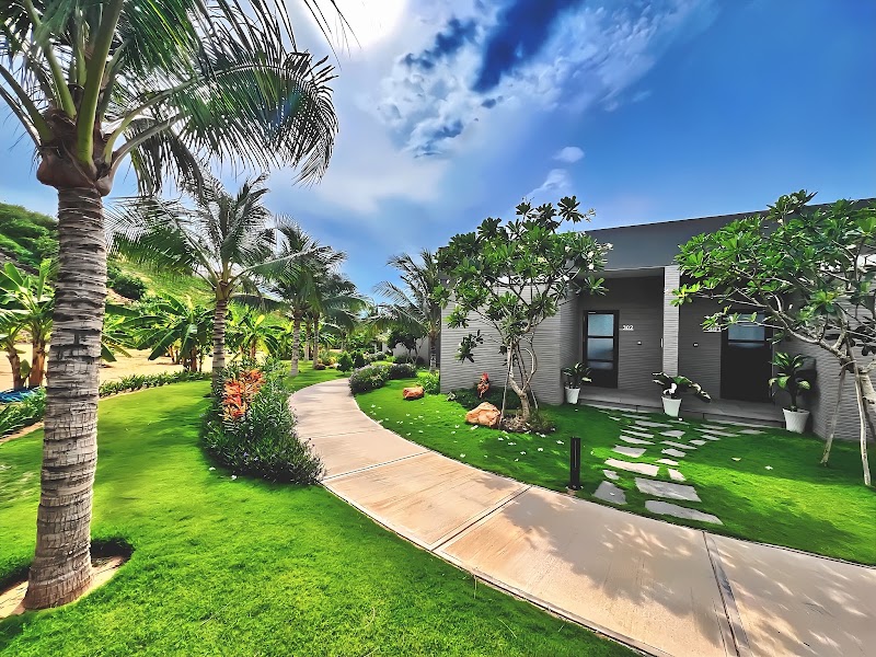 Full Moon Village Resort
