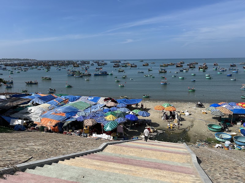 рынок «Chợ hải sản làng chài»