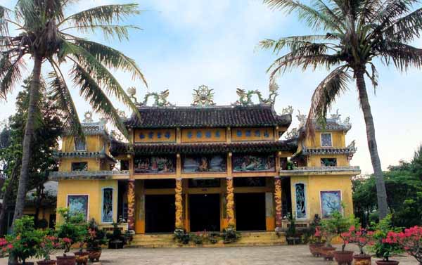 пагода «Van Duc Pagoda»