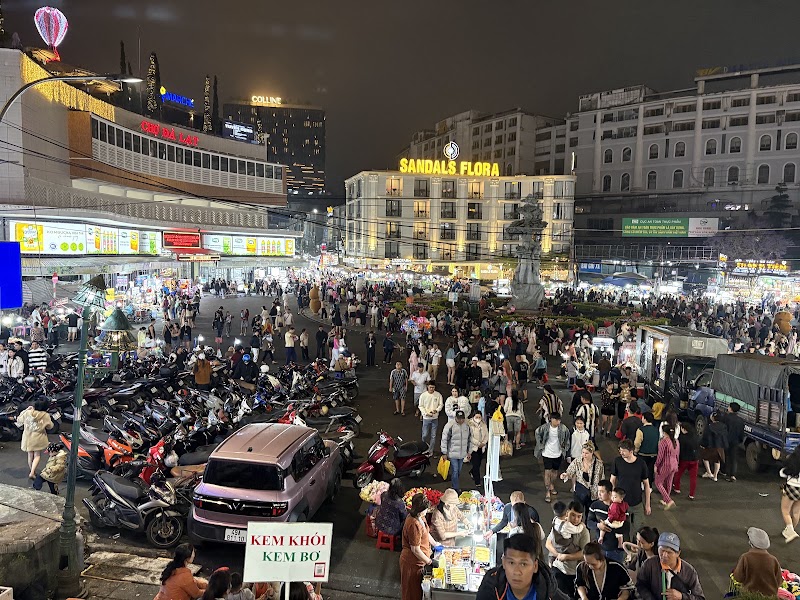 рынок «Booming Da Lat Market»