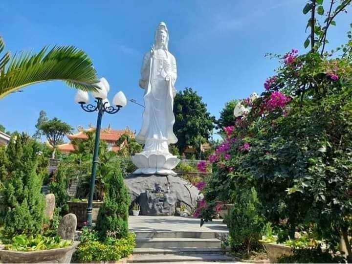храм «Bửu Hiệp»