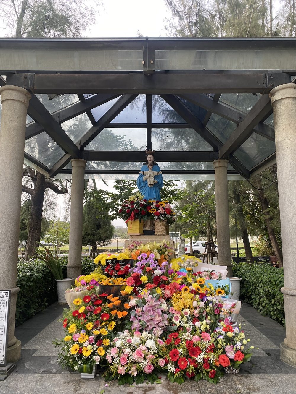 церковь «Đức Mẹ Sao Biển»