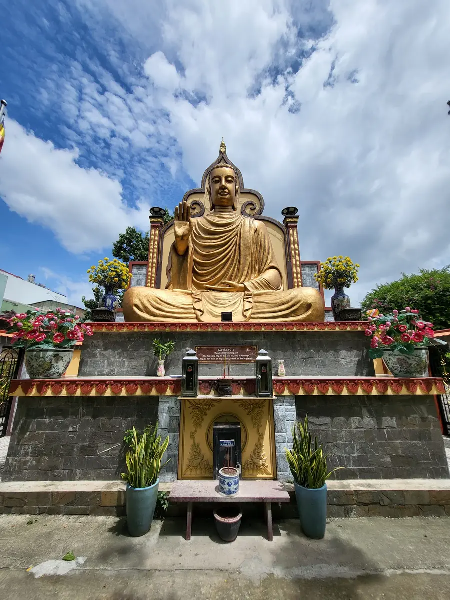 храм «Theravada»