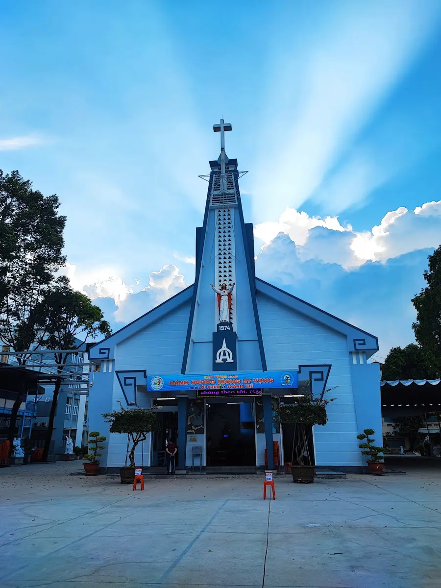 церковь «Phu Tho Hoa»