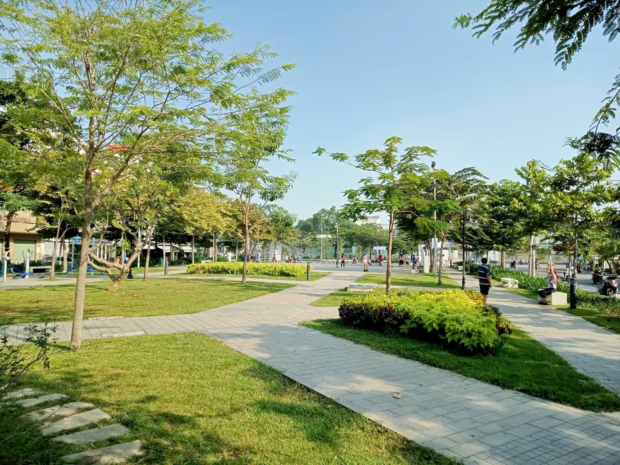 парк «Duong Dinh Nghe»