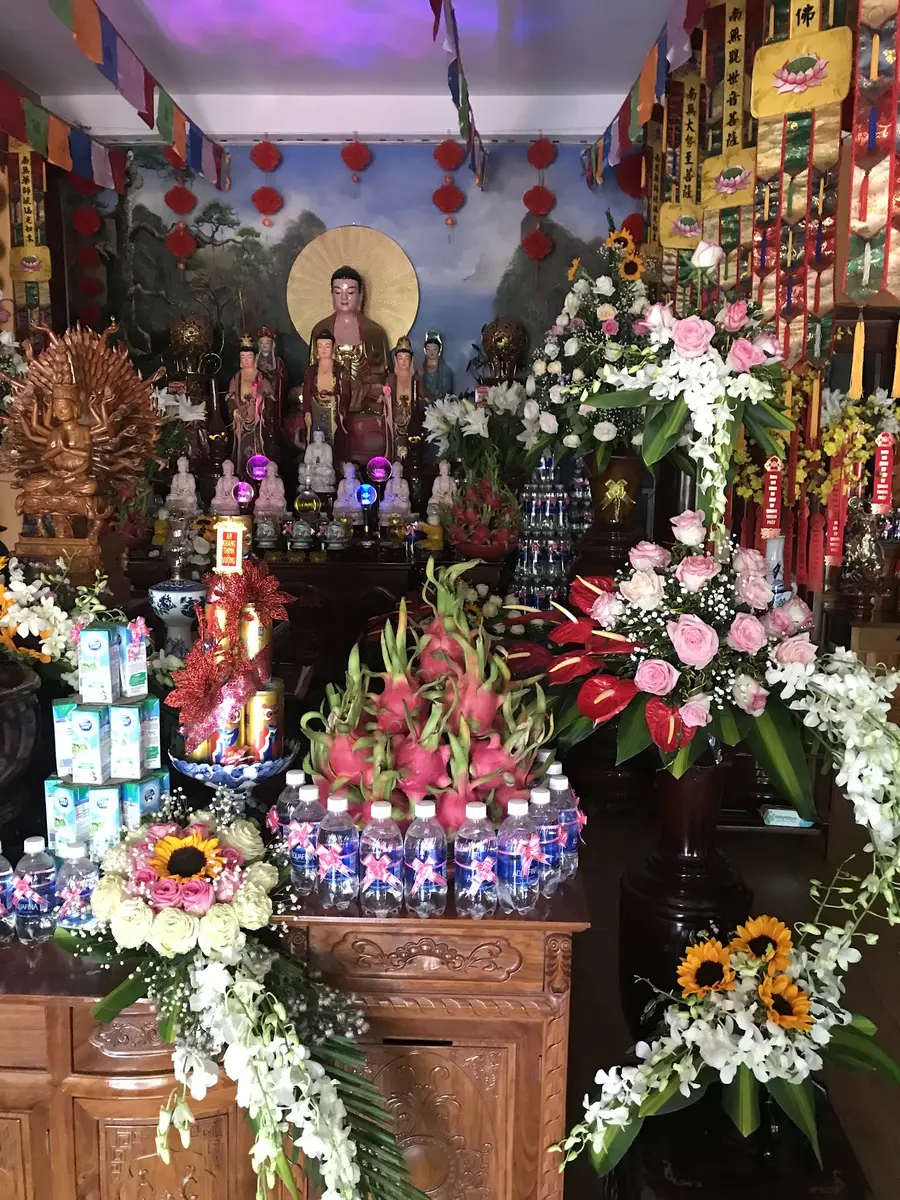 храм «Tinh Y»