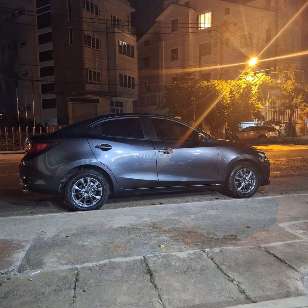 Фото 2: Mazda Mazda 2 Xám 47000 km
