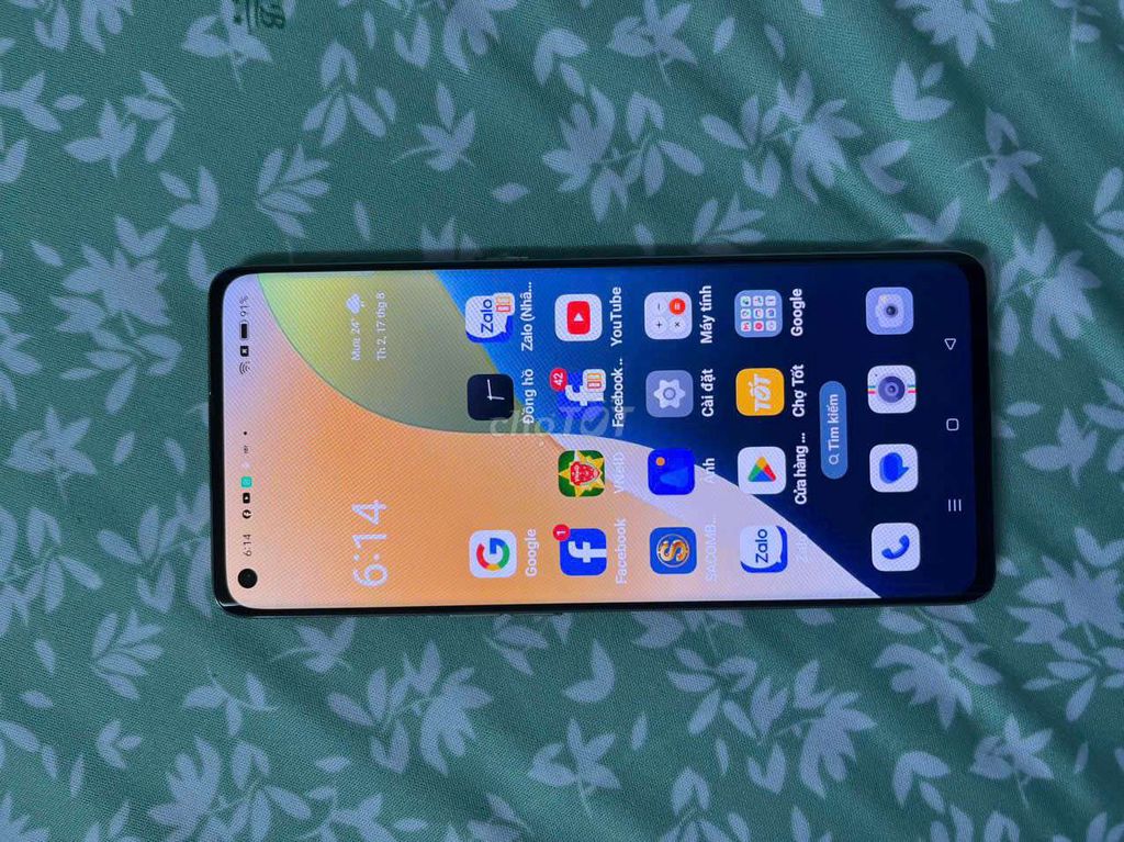 Фото 2: OPPO Reno 5 Pro 128GB Золотистый, изогнутый экран
