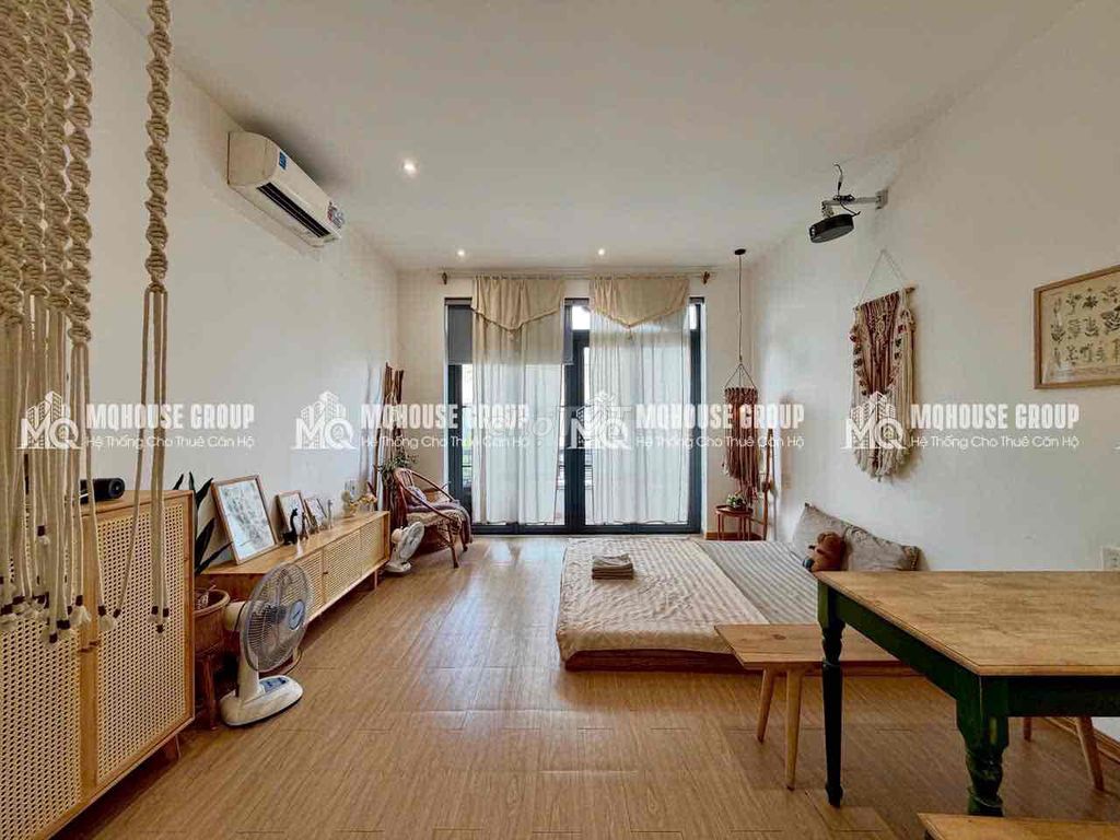 Комната 40 м²_отдельная кухня, балкон_Hoàng Văn Thụ